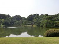 六義園