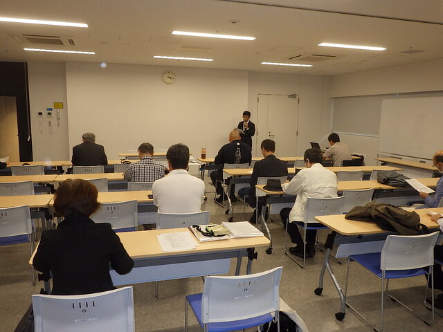 総会の様子